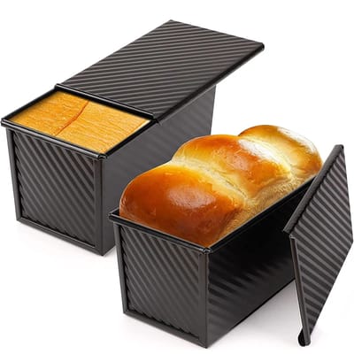 Lidded Loaf Pan: Examples with the lid on and off